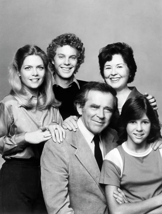 Framed Print : FAMILY, (clockwise from top left): Meredith Baxter, Gary Frank, Sada Thompson, Kristy McNichol, James Broderick, (Season 3), 1976-80