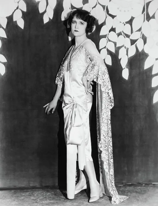 Framed Print : FASHIONS IN LOVE, Fay Compton, 1929 Framed Print : FASHIONS IN LOVE, Fay Compton, 1929