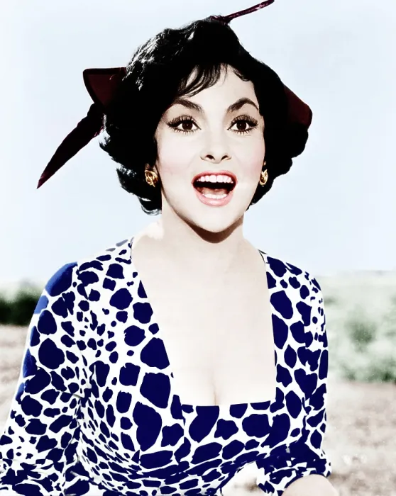 Framed Print : FAST AND SEXY, (aka ANNA DI BROOKLYN), Gina Lollobrigida, 1958