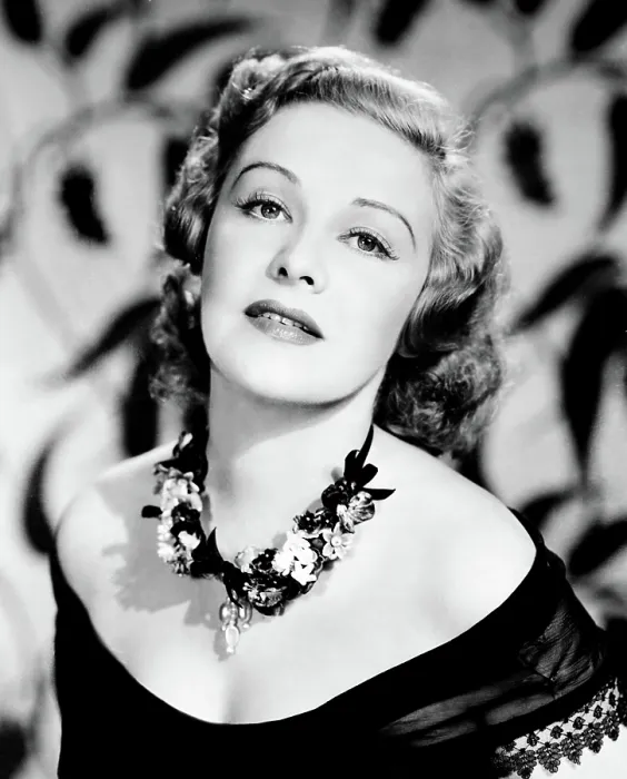 Framed Print : MY FAVORITE BLONDE, Madeleine Carroll, 1942 Framed Print : MY FAVORITE BLONDE, Madeleine Carroll, 1942