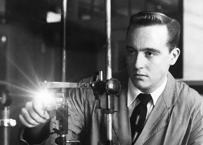 Framed Print : FBI scientists applied technology in criminal investigations. Ca. 1950 Framed Print : FBI scientists applied technology in criminal investigations. Ca. 1950