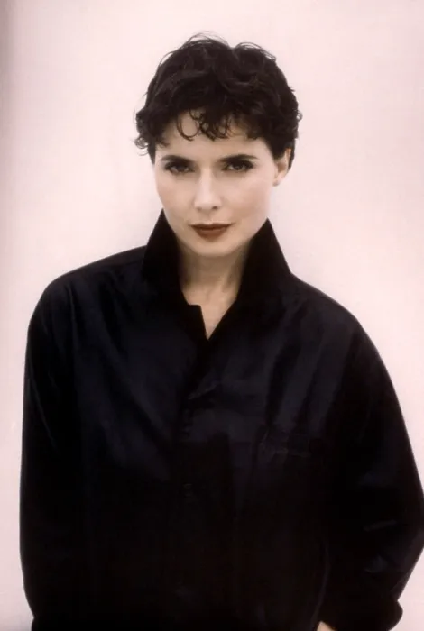 Framed Print : FEARLESS, Isabella Rossellini, 1993, (c) Warner Brothers / courtesy Everett Collection
