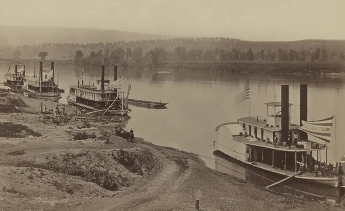 Framed Print : Federal transports on the Tennessee River during the US Civil War. After Confederate raiders cut land transport to Union forces at Chattanooga, Gen Framed Print : Federal transports on the Tennessee River during the US Civil War. After Confederate raiders cut land transport to Union forces at Chattanooga, Gen
