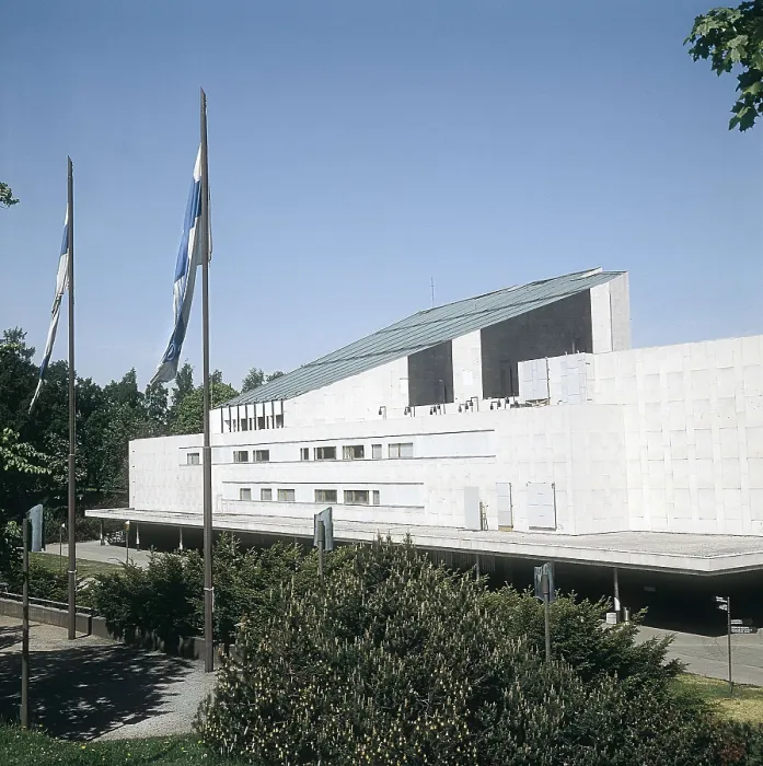 Framed Print : Finlandia Hall. 1967 - 1971. FINLAND. Helsinki. Concert and exhibition hall of Helsinki. Organic architecture. Architecture. AISA / Everett Collection**US SALES ONLY** Framed Print : Finlandia Hall. 1967 - 1971. FINLAND. Helsinki. Concert and exhibition hall of Helsinki. Organic architecture. Architecture. AISA / Everett Collection**US SALES ONLY**