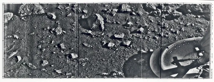 Framed Print : First image taken from the surface of Mars by the Viking 1 lander on July 20, 1976 Framed Print : First image taken from the surface of Mars by the Viking 1 lander on July 20, 1976