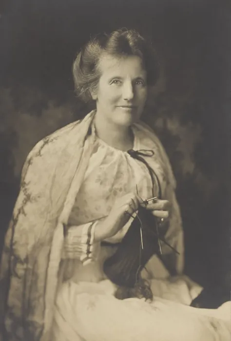 Framed Print : Former First Lady Edith Carow Roosevelt knitting in 1917