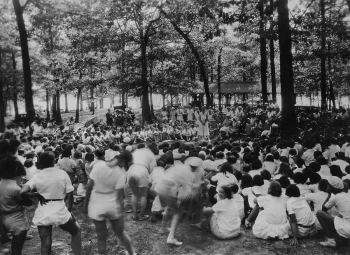 Framed Print : First Lady Eleanor Roosevelt at SheSheShe Camp for Unemployed Women. Aug.7, 1933 Framed Print : First Lady Eleanor Roosevelt at SheSheShe Camp for Unemployed Women. Aug.7, 1933