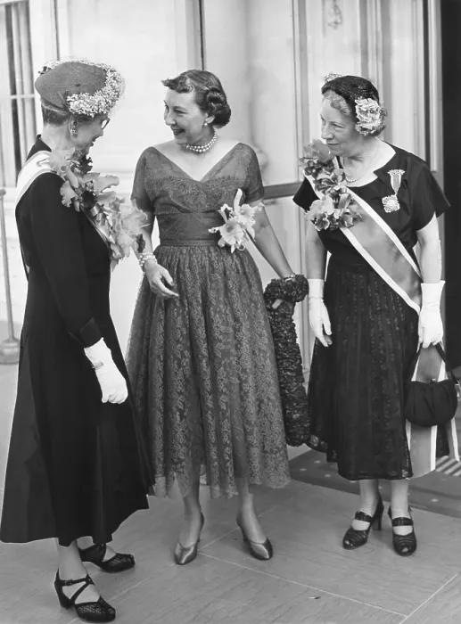 Framed Print : First Lady Mamie Eisenhower welcomes Daughters of the American Revolution. L-R: Incoming President, Mrs. James Patton; Mrs. Eisenhower; Outgoing president, Miss Gertrude Carraway Framed Print : First Lady Mamie Eisenhower welcomes Daughters of the American Revolution. L-R: Incoming President, Mrs. James Patton; Mrs. Eisenhower; Outgoing president, Miss Gertrude Carraway