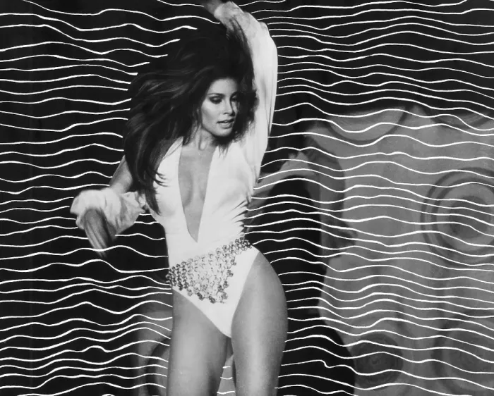 Framed Print : FLAREUP, Raquel Welch, 1969