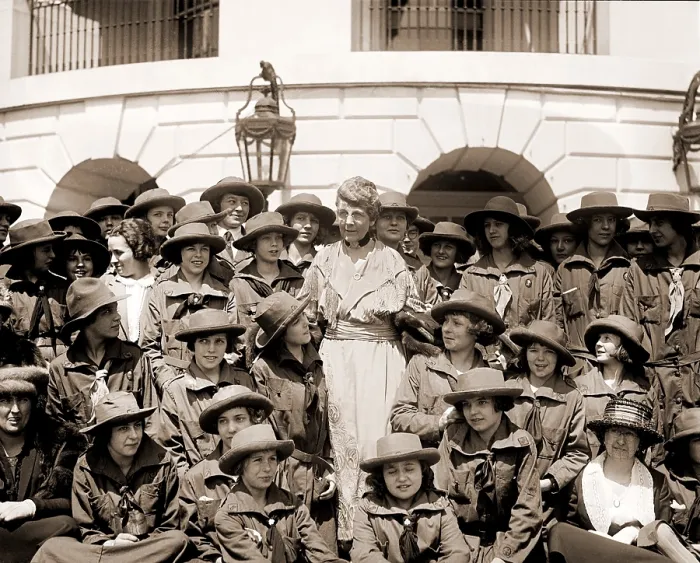 Framed Print : Florence Harding (1860-1924), meets with a group of Girl Scouts at the White House. April 22, 1922