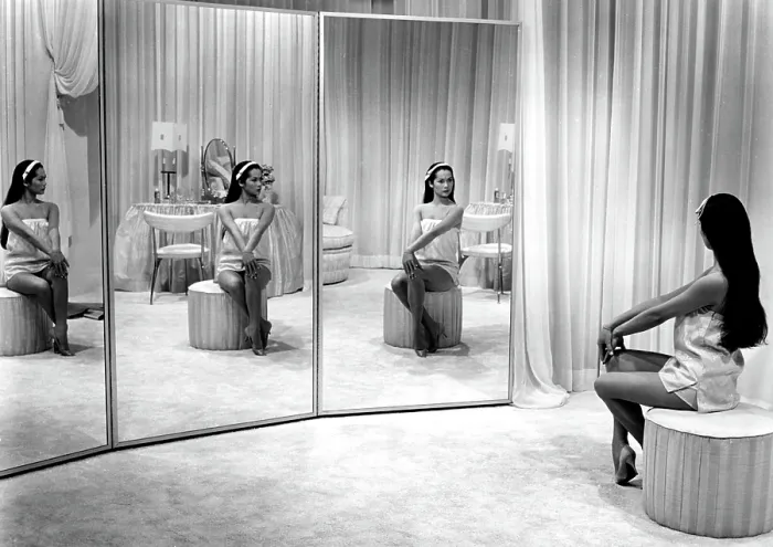 Framed Print : FLOWER DRUM SONG, Nancy Kwan, 1961 Framed Print : FLOWER DRUM SONG, Nancy Kwan, 1961