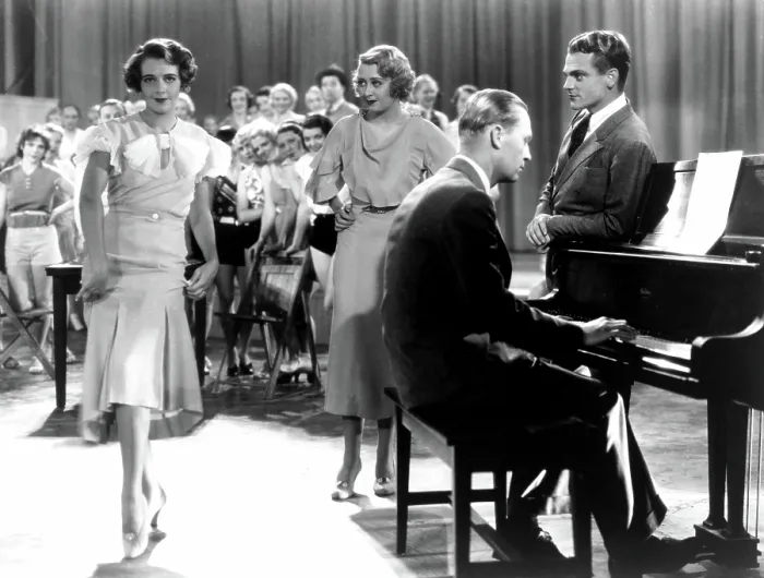 Framed Print : FOOTLIGHT PARADE, Ruby Keeler, Joan Blondell, James Cagney, 1933 Framed Print : FOOTLIGHT PARADE, Ruby Keeler, Joan Blondell, James Cagney, 1933