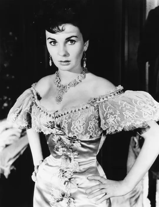 Framed Print : FOOTSTEPS IN THE FOG, Jean Simmons, 1955 Framed Print : FOOTSTEPS IN THE FOG, Jean Simmons, 1955