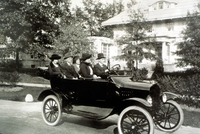 Framed Print : Ford Model T, 1920. Courtesy: CSU Archives / Everett Collection Framed Print : Ford Model T, 1920. Courtesy: CSU Archives / Everett Collection