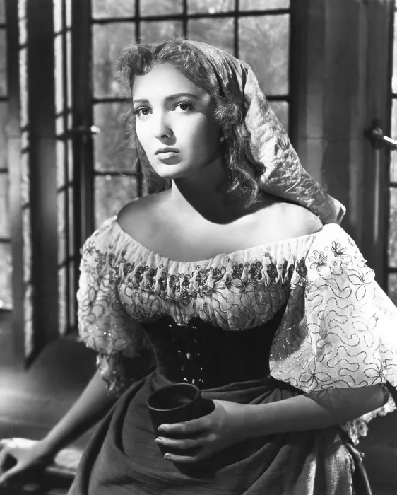 Framed Print : FOREVER AMBER, Linda Darnell, 1947, TM & Copyright 20th Century Fox Film Corp. / courtesy Everett Collection