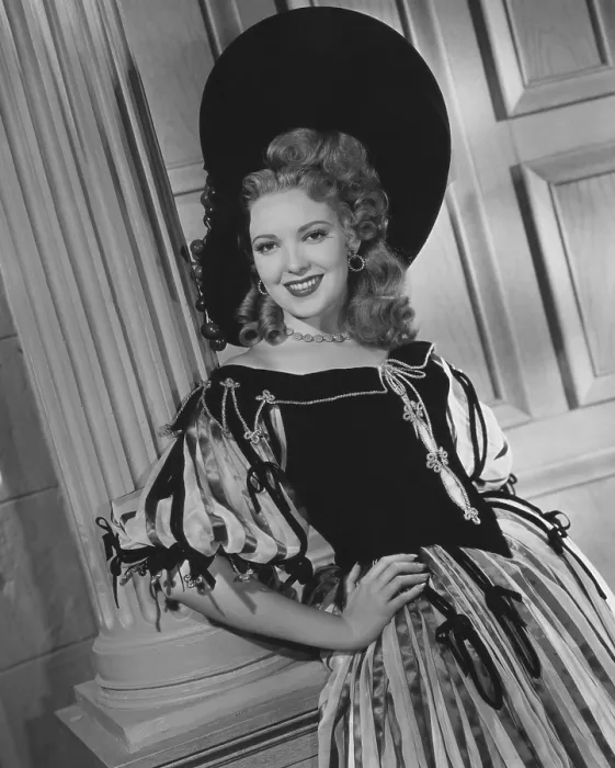 Framed Print : FOREVER AMBER, Linda Darnell, 1947, TM & Copyright 20th Century Fox Film Corp. / courtesy Everett Collection