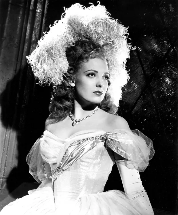 Framed Print : FOREVER AMBER, Linda Darnell (in a costume by Rene Hubert), 1947, TM & Copyright 20th Century Fox Film Corp. All rights reserved / courtesy Everett Collection Framed Print : FOREVER AMBER, Linda Darnell (in a costume by Rene Hubert), 1947, TM & Copyright 20th Century Fox Film Corp. All rights reserved / courtesy Everett Collection