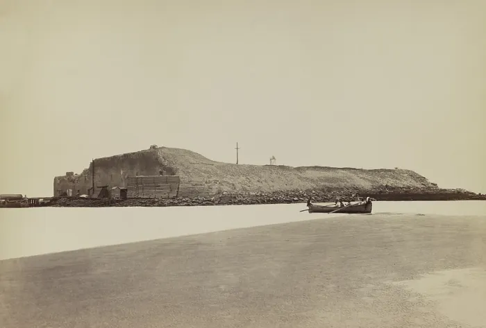 Framed Print : Fort Sumter at the end of the US Civil War in April 1865