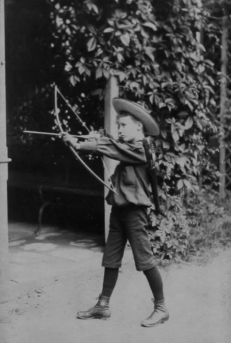 Framed Print : Franklin D. Roosevelt at age 10 with a bow and arrow in Karlsruhe, Germany. 1892. (BSLOC_2013_6_8) Framed Print : Franklin D. Roosevelt at age 10 with a bow and arrow in Karlsruhe, Germany. 1892. (BSLOC_2013_6_8)