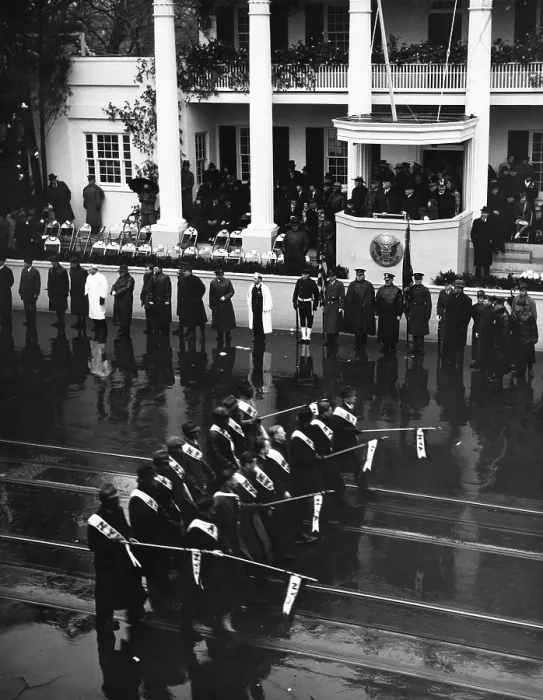 Framed Print : Franklin Roosevelt watches the Inaugural Parade from White House. Jan. 20, 1937. (BSLOC_2013_5_127)