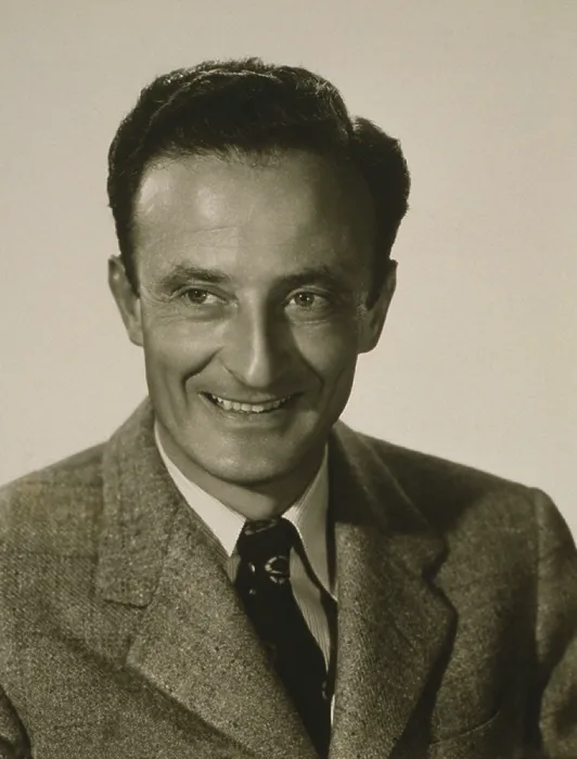 Framed Print : Fred Zinnemann (1907-1997), director and producer had a six decade Hollywood career and won four academy awards. 1946 portrait Framed Print : Fred Zinnemann (1907-1997), director and producer had a six decade Hollywood career and won four academy awards. 1946 portrait