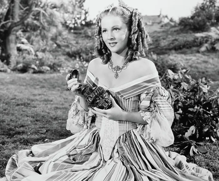 Framed Print : FRENCHMAN'S CREEK, Joan Fontaine, 1944