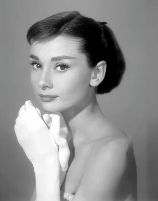 Framed Print : FUNNY FACE, Audrey Hepburn, 1957 Framed Print : FUNNY FACE, Audrey Hepburn, 1957