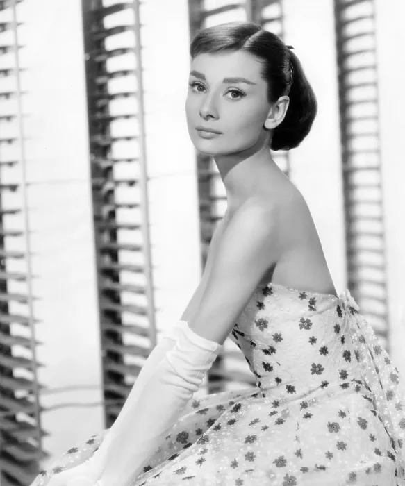 Framed Print : FUNNY FACE, Audrey Hepburn, (in a Givenchy evening gown), 1957