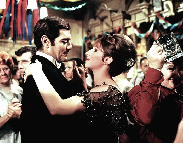 Framed Print : FUNNY GIRL, Barbra Streisand, Omar Sharif, 1968