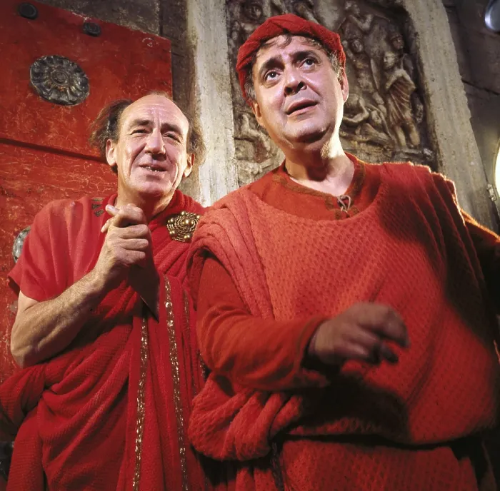 Framed Print : A FUNNY THING HAPPENED ON THE WAY TO THE FORUM, Michael Hordern, Zero Mostel, 1966