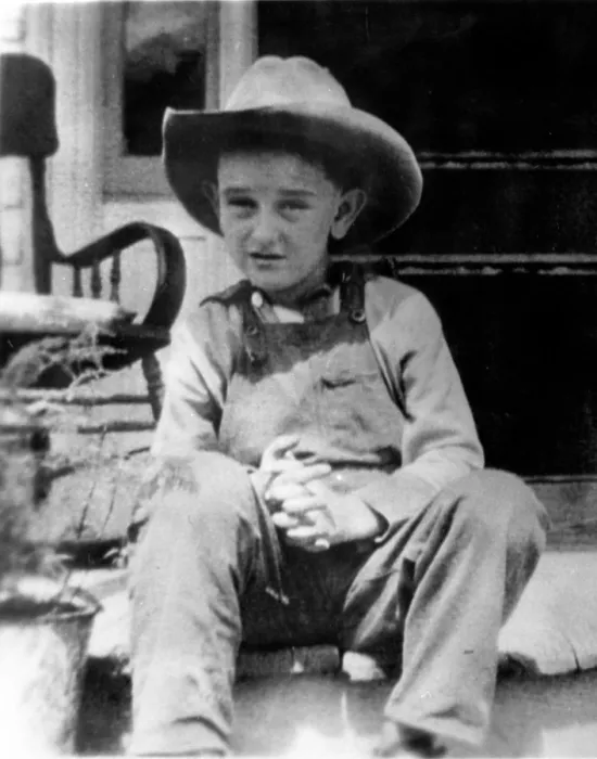 Framed Print : Future US President Lyndon Johnson as a child. Ca.1915 Framed Print : Future US President Lyndon Johnson as a child. Ca.1915