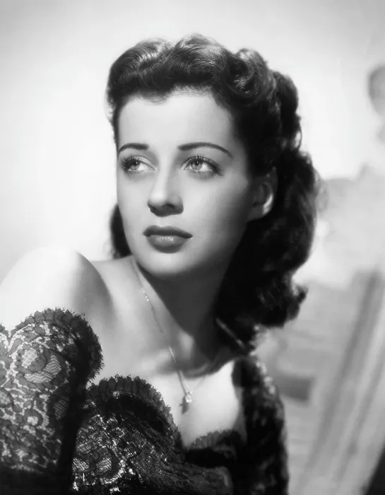 Framed Print : Gail Russell, ca. 1946