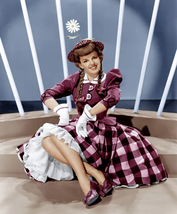 Framed Print : FOR ME AND MY GAL, Judy Garland, 1942 Framed Print : FOR ME AND MY GAL, Judy Garland, 1942