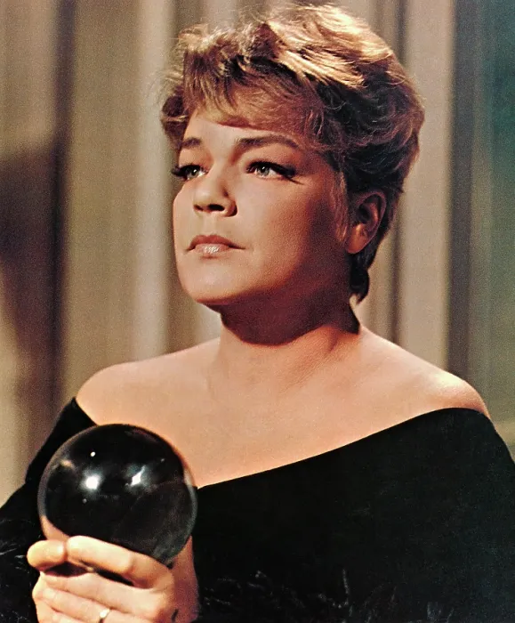 Framed Print : GAMES, Simone Signoret, 1967 Framed Print : GAMES, Simone Signoret, 1967