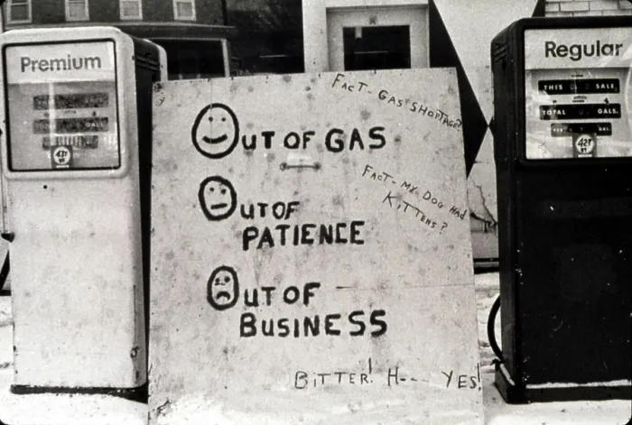 Framed Print : GAS SHORTAGE- A gas station in Pennsylvania during the oil crisis. 1 / 14 / 74. Courtesy: CSU Archives / Everett Collection Framed Print : GAS SHORTAGE- A gas station in Pennsylvania during the oil crisis. 1 / 14 / 74. Courtesy: CSU Archives / Everett Collection