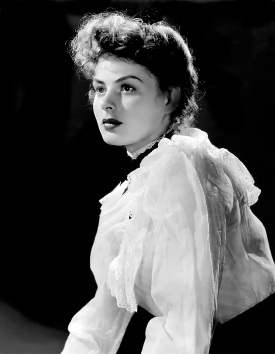 Framed Print : GASLIGHT, Ingrid Bergman, 1944 Framed Print : GASLIGHT, Ingrid Bergman, 1944