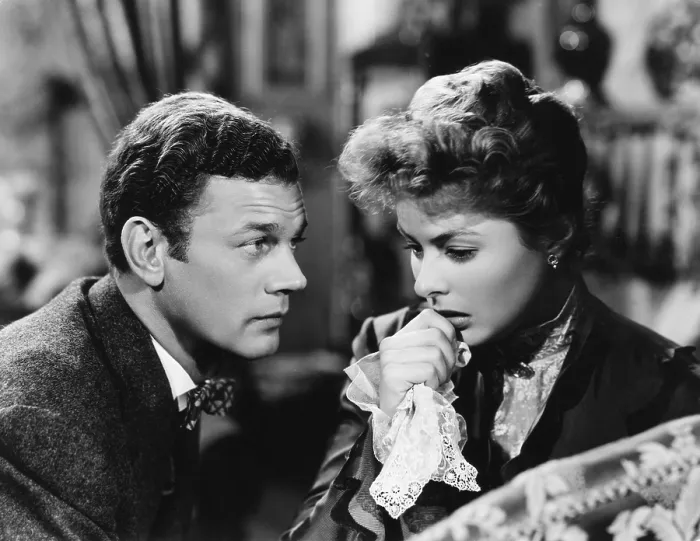 Framed Print : GASLIGHT, from left, Joseph Cotten, Ingrid Bergman, 1944 Framed Print : GASLIGHT, from left, Joseph Cotten, Ingrid Bergman, 1944