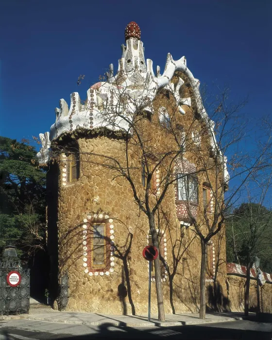 Framed Print : GAUDI i CORNET, Antoni (1852-1926). Park Gell. 1900-1914. SPAIN. CATALONIA. Barcelona. Park Gell. Service pavilion located on the right of the main entrance. Modernism