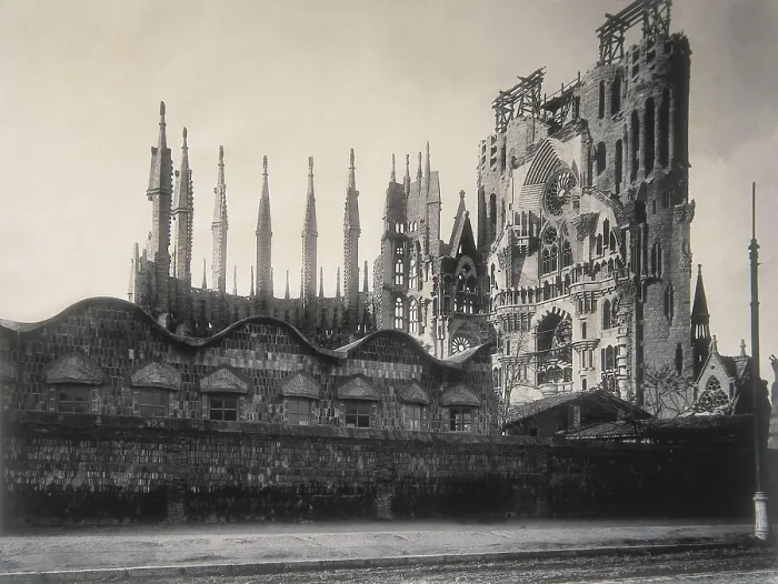 Framed Print : GAUDI i CORNET, Antoni (1852-1926). Sagrada Familia (Expiatory Temple of the Holy Family). 1884-1926. SPAIN. Barcelona. Expiatory Church of the Holy Family Framed Print : GAUDI i CORNET, Antoni (1852-1926). Sagrada Familia (Expiatory Temple of the Holy Family). 1884-1926. SPAIN. Barcelona. Expiatory Church of the Holy Family