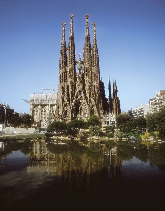 Framed Print : GAUDI i CORNET, Antoni (1852-1926). Sagrada Familia (Expiatory Temple of the Holy Family). 1884-1926. SPAIN. CATALONIA. Barcelona. Expiatory Church of the Holy Family. Modernism