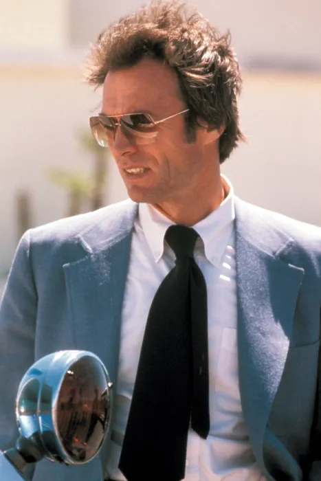 Framed Print : THE GAUNTLET, Clint Eastwood, 1977