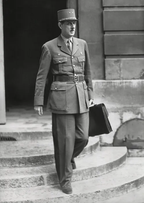 Framed Print : General Charles de Gaulle leaves the a Consul of Ministers meeting in Paris, May 9, 1945. - (BSLOC_2014_15_236) Framed Print : General Charles de Gaulle leaves the a Consul of Ministers meeting in Paris, May 9, 1945. - (BSLOC_2014_15_236)