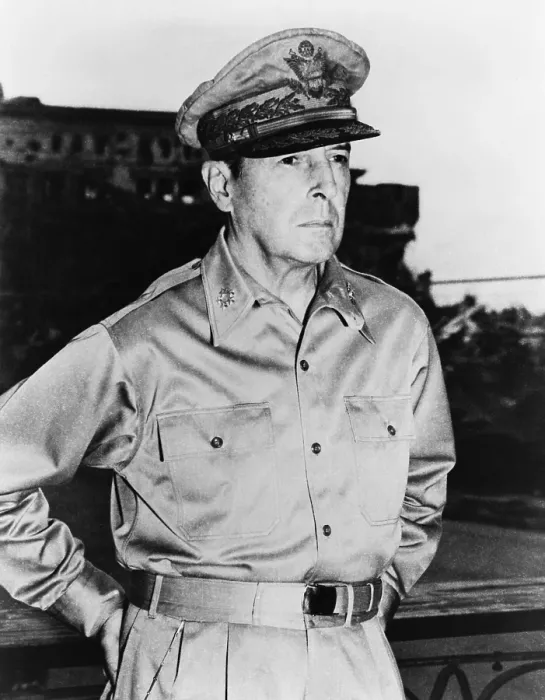 Framed Print : General Douglas Macarthur in the last days of World War 2, August 24. 1945 Framed Print : General Douglas Macarthur in the last days of World War 2, August 24. 1945