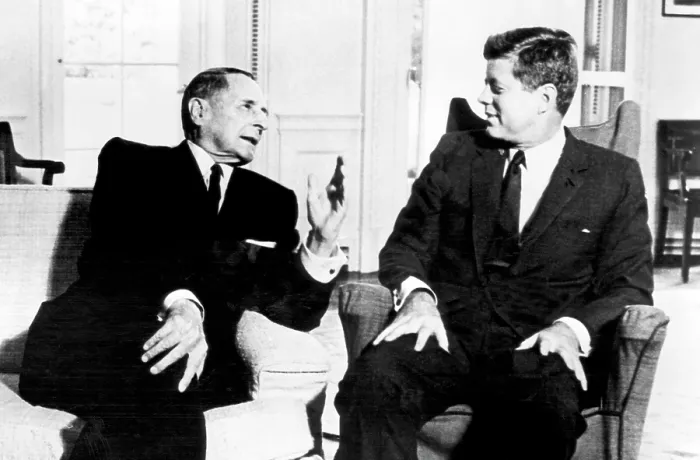 Framed Print : Former General Douglas MacArthur, at the White House with President John F. Kennedy, circa 1961. Courtesy: CSU Archives / Everett Collection Framed Print : Former General Douglas MacArthur, at the White House with President John F. Kennedy, circa 1961. Courtesy: CSU Archives / Everett Collection