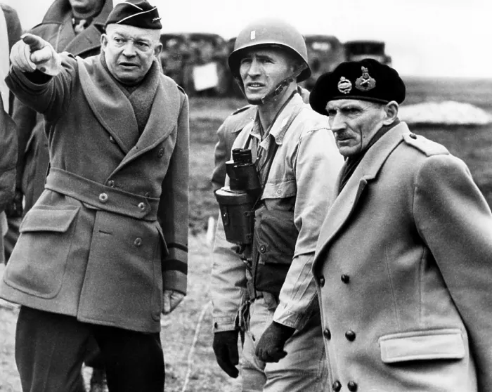Framed Print : General Dwight D. Eisenhower and Britan's Field Marshall, Bernard Montgomery (far right) confer on the invations plans of Normany in England, 1944 Framed Print : General Dwight D. Eisenhower and Britan's Field Marshall, Bernard Montgomery (far right) confer on the invations plans of Normany in England, 1944