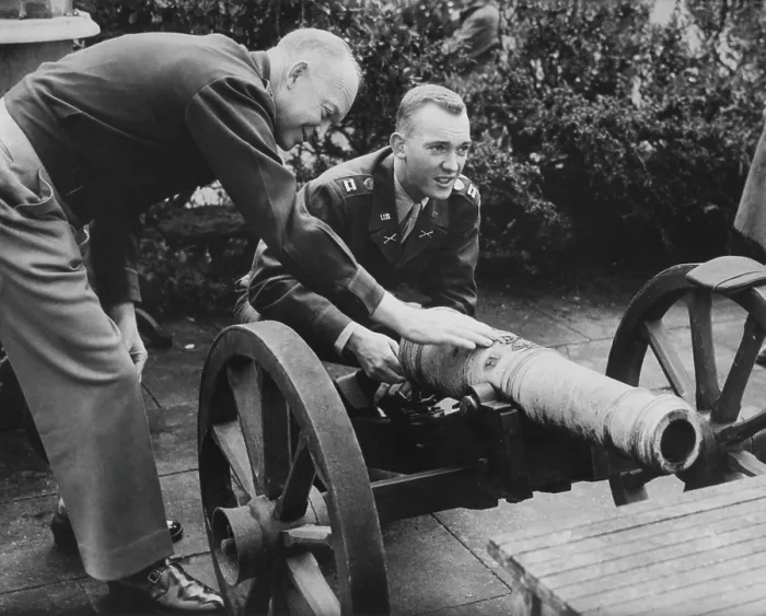 Framed Print : General Dwight Eisenhower and his son John, look over a cannon at Culzean Castle. Ayrshore, Scotland. Oct. 3, 1946. (BSLOC_2013-12_101)