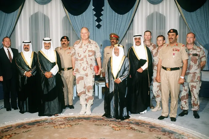 Framed Print : General Norman Schwarzkopf with Shaikh Isa Bin Sulman Al-Khalifa the emir of Bahrain after the Emir who presented him with the Bahrain Medal in recognition of his role