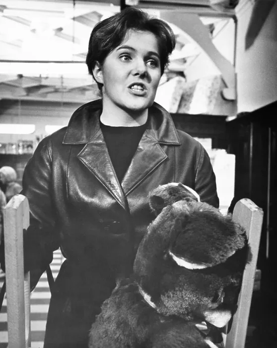 Framed Print : GEORGY GIRL, Lynn Redgrave, 1966 Framed Print : GEORGY GIRL, Lynn Redgrave, 1966