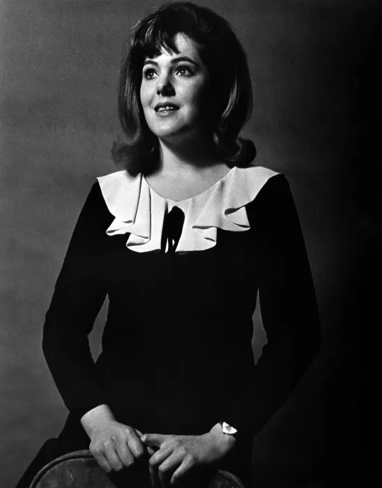 Framed Print : GEORGY GIRL, Lynn Redgrave, 1966