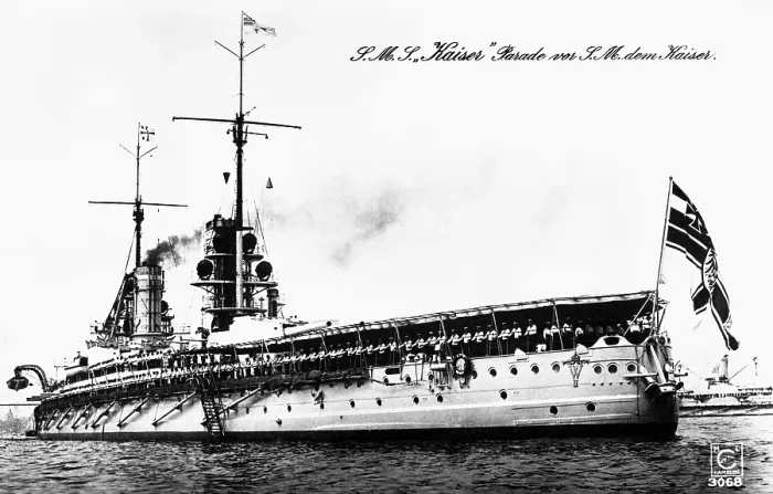 Framed Print : The German battleship Kaiser on parade for Wilhelm II at Kiel, Germany. Ca. 1911-14 Framed Print : The German battleship Kaiser on parade for Wilhelm II at Kiel, Germany. Ca. 1911-14